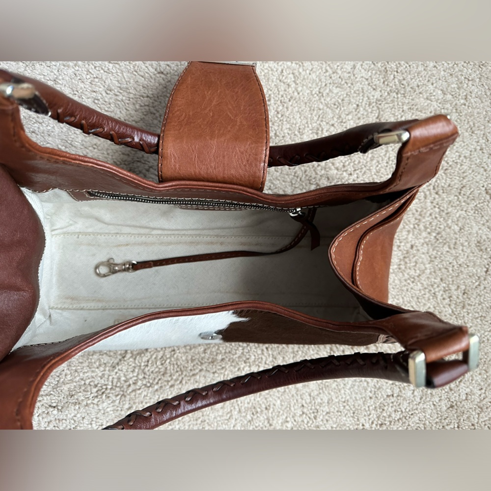 Perfect for fall & winter Michael Michael Kors brown cowhide bag. - Picture 9 of 9